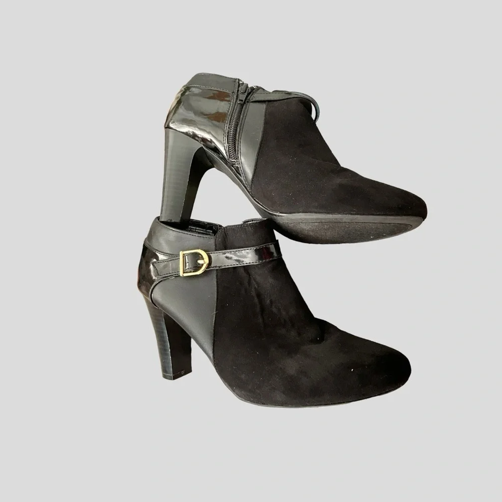 Karen Scott Black High Heel Bootie Zip Up Suede Patent Leather Buckle Sz 8 1/2 M